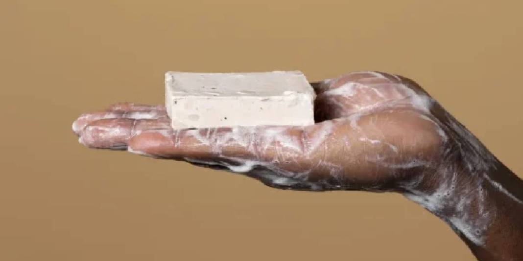 Kimi zeytinyağı diyor kimi kükürt! Uzmanlar ise bambaşka bir şey öneriyor: İşte en sağlıklı sabun! 1